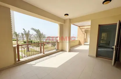 Apartment - 2 Bedrooms - 3 Bathrooms for sale in Marina Residences 6 - Marina Residences - Palm Jumeirah - Dubai