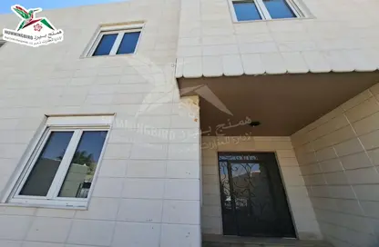 Townhouse - 3 Bedrooms - 3 Bathrooms for rent in Al Dafeinah - Asharej - Al Ain