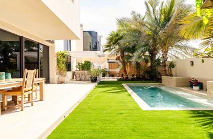Villa - 5 Bedrooms - 7 Bathrooms for sale in West Yas - Yas Island - Abu Dhabi