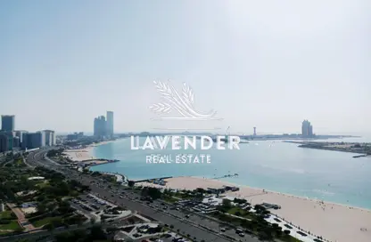 Apartment - 5 Bedrooms - 6 Bathrooms for rent in Wave tower - Corniche Road - Abu Dhabi