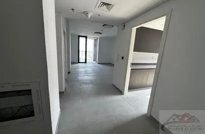 شقة - 2 غرف نوم - 3 حمامات للبيع في طراز 3 - الجادة - الشارقة