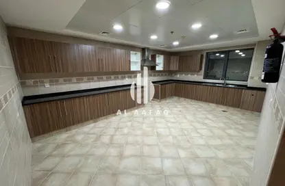 شقة - 3 غرف نوم - 5 حمامات للايجار في الممزر - الممزر - الشارقة - الشارقة شقة - 3 غرف نوم - 5 حمامات للايجار في الممزر - الممزر - الشارقة - الشارقة