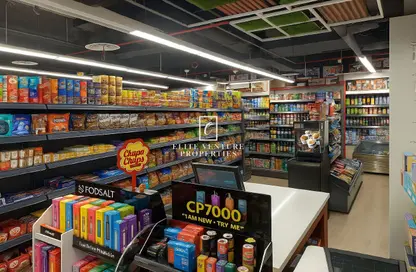 Shop - Studio for rent in Marina Wharf 1 - Marina Wharf - Dubai Marina - Dubai Shop - Studio for rent in Marina Wharf 1 - Marina Wharf - Dubai Marina - Dubai