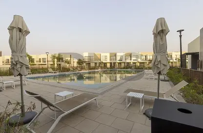 Townhouse - 3 Bedrooms - 3 Bathrooms for sale in Parkside 2 - EMAAR South - Dubai South (Dubai World Central) - Dubai
