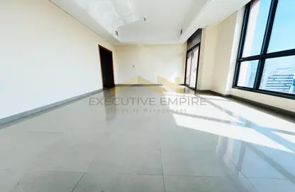 Empty Room image for: Apartment - 3 Bedrooms - 4 Bathrooms for rent in Al Falah Street - City Downtown - Abu Dhabi, Image 1