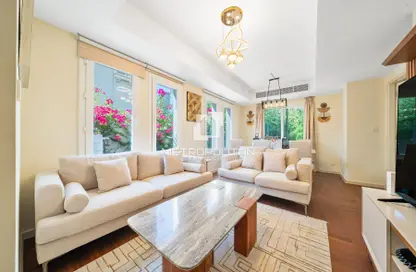 Townhouse - 2 Bedrooms - 3 Bathrooms for rent in Springs 15 - The Springs - Dubai