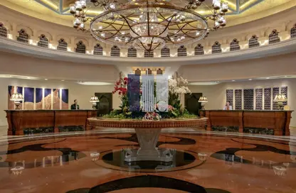 Apartment - 4 Bedrooms - 4 Bathrooms for rent in Shangri-La Hotel - Qaryat Al Beri - Al Maqtaa - Abu Dhabi