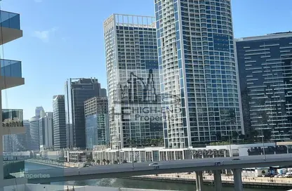 Apartment - 1 Bedroom - 1 Bathroom for rent in Mayfair Residency - Business Bay - Dubai