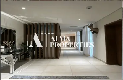 Villa - 5 Bedrooms - 6 Bathrooms for sale in West Yas - Yas Island - Abu Dhabi