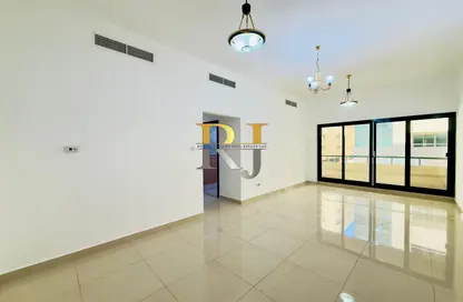 Apartment - 2 Bedrooms - 2 Bathrooms for rent in Mankhool Building - Mankhool - Bur Dubai - Dubai