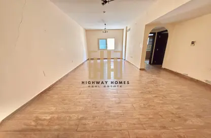 Apartment - 1 Bedroom - 2 Bathrooms for rent in Muwaileh 29 Building - Muwaileh - Sharjah