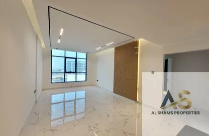 شقة - غرفة نوم - 2 حمامات للايجار في بناية الأمير - ارجان - دبي