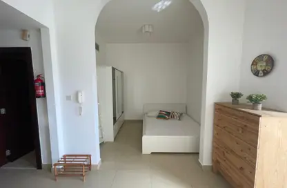 Apartment - Studio - 1 Bathroom for rent in Al Barsha South 4 - Al Barsha South - Al Barsha - Dubai