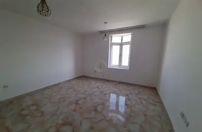 Apartment - 2 Bedrooms - 2 Bathrooms for rent in Hai Al Murabbaa - Central District - Al Ain