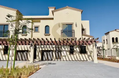 Townhouse - 3 Bedrooms - 5 Bathrooms for sale in Bloom Living - Zayed City (Khalifa City C) - Khalifa City - Abu Dhabi