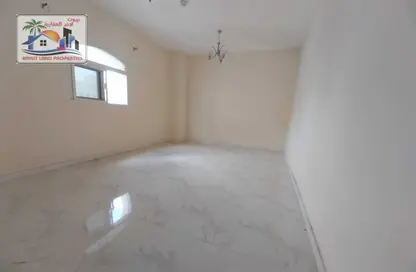 شقة - غرفة نوم - 1 حمام للايجار في بناية البطينة 9 - البطينة - الشارقة