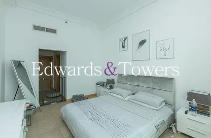 Apartment - 1 Bedroom - 2 Bathrooms for rent in Shoreline Apartments - Palm Jumeirah - Dubai