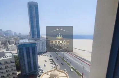 شقة - غرفة نوم - 2 حمامات للايجار في مساكن كورنيش عجمان - طريق كورنيش عجمان - عجمان