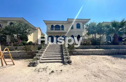 Villa - 4 Bedrooms - 5 Bathrooms for rent in Garden Homes Frond E - Garden Homes - Palm Jumeirah - Dubai