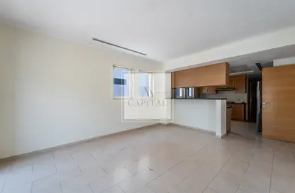 Villa - 3 Bedrooms - 5 Bathrooms for rent in Regional - Jumeirah Park - Dubai