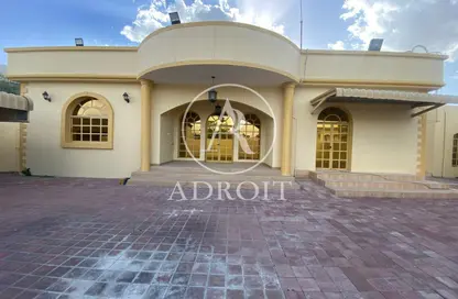 Villa - Studio - 4 Bathrooms for rent in Al Barsha 2 - Al Barsha - Dubai Villa - Studio - 4 Bathrooms for rent in Al Barsha 2 - Al Barsha - Dubai