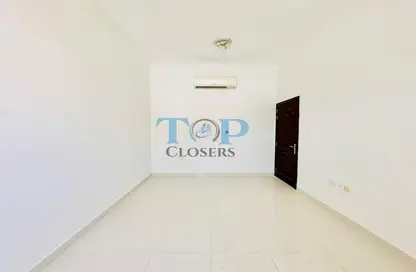 Apartment - 2 Bedrooms - 2 Bathrooms for rent in Al Dafeinah - Asharej - Al Ain
