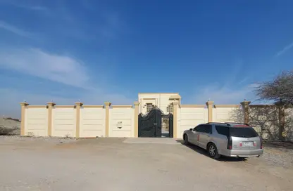 Villa - 5 Bedrooms - 4 Bathrooms for rent in Al Qusaidat - Ras Al Khaimah