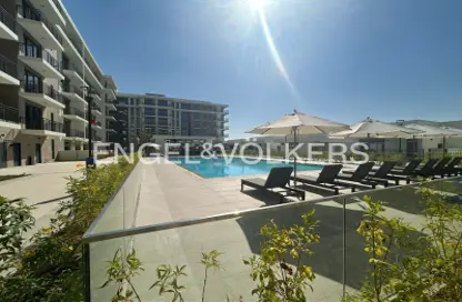 شقة - 2 غرف نوم - 2 حمامات للبيع في هولاند جاردنز - تاون سكوير - دبي