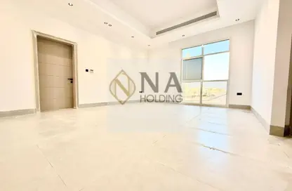 شقة - غرفة نوم - 2 حمامات للايجار في مدينة الرياض - أبوظبي