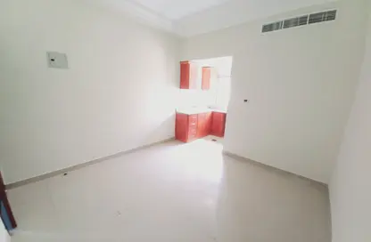 Apartment - Studio - 1 Bathroom for rent in Al Shamsi 1 - Muwaileh Commercial - Sharjah
