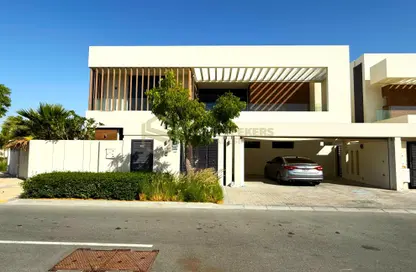 Villa - 5 Bedrooms - 6 Bathrooms for rent in West Yas - Yas Island - Abu Dhabi