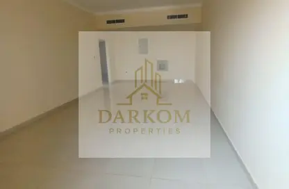 Apartment - 3 Bedrooms - 3 Bathrooms for rent in Al Jurf 2 - Al Jurf - Ajman Downtown - Ajman
