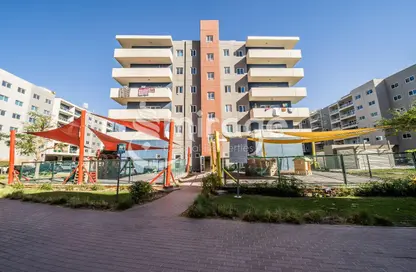 Apartment - 2 Bedrooms - 2 Bathrooms for rent in Tower 1 - Al Reef Downtown - Al Reef - Abu Dhabi