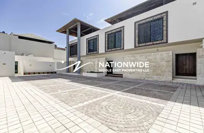 Villa - 4 Bedrooms - 6 Bathrooms for sale in Al Gurm Resort - Al Qurm - Abu Dhabi