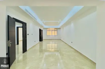 Villa - 7+ Bedrooms - 7+ Bathrooms for rent in Corniche Road - Abu Dhabi