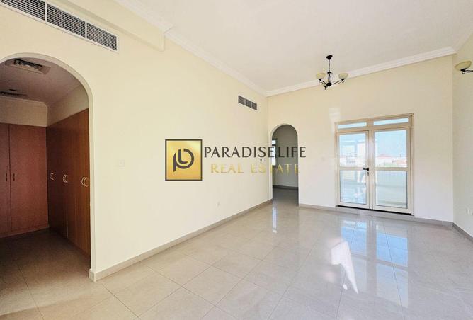 16013232 - Property Image 2