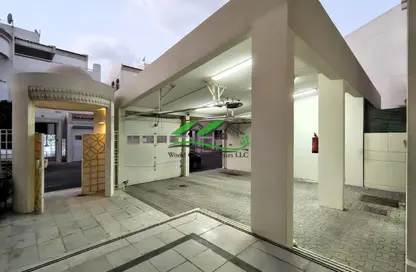 Villa - 5 Bedrooms - 7 Bathrooms for rent in Al Yasat Compound - Al Mushrif - Abu Dhabi