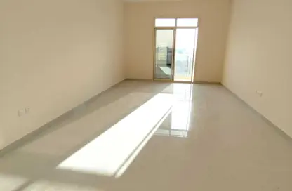 Apartment - 2 Bedrooms - 3 Bathrooms for rent in Al Rawda 3 - Al Rawda - Ajman