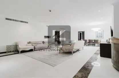 Apartment - 4 Bedrooms - 6 Bathrooms for sale in Rimal 1 - Rimal - Jumeirah Beach Residence - Dubai