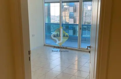 Apartment - 2 Bedrooms - 2 Bathrooms for rent in Sahara Tower - Sheikh Zayed Road - Dubai Apartment - 2 Bedrooms - 2 Bathrooms for rent in Sahara Tower - Sheikh Zayed Road - Dubai