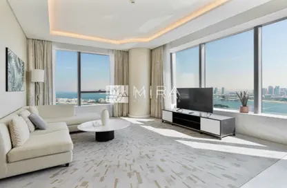 Apartment - 1 Bedroom - 1 Bathroom for sale in The Palm Tower - Palm Jumeirah - Dubai