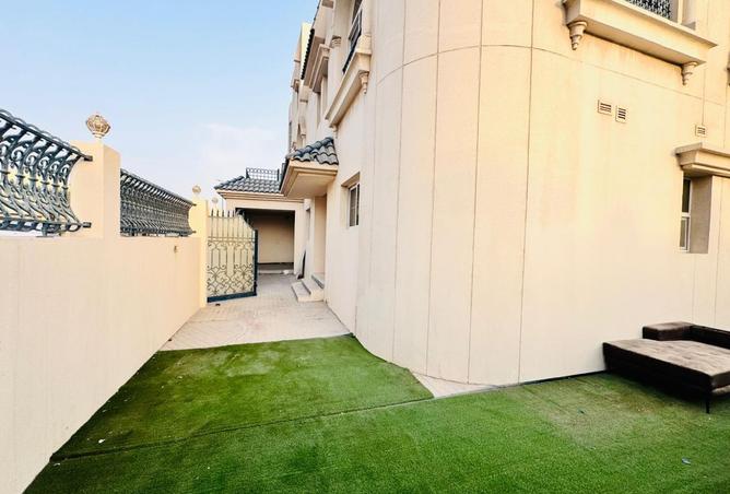 Private Entrance 3BHK villa available for Rent