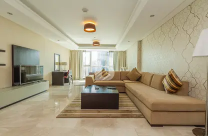 Living Room image for: Apartment - 1 Bathroom for rent in Meera MAAM Residence - Corniche Road - Abu Dhabi, Image 1