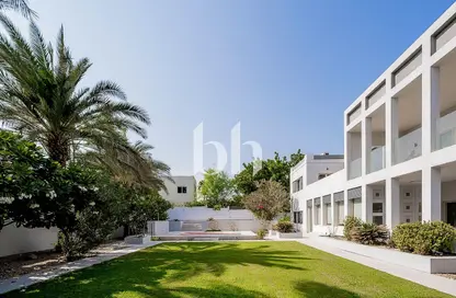 Villa - 5 Bedrooms - 5 Bathrooms for rent in Sector E - Emirates Hills - Dubai