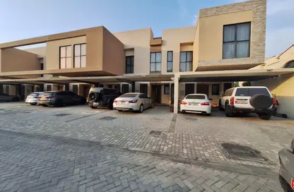 Villa - 2 Bedrooms - 3 Bathrooms for rent in Al Muntazah - Abu Dhabi