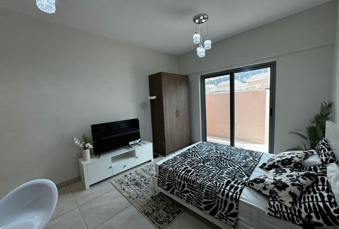 12105017 - Property Image 2