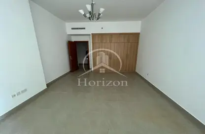 Apartment - 2 Bedrooms - 2 Bathrooms for rent in Ameer Bu Khamseen Tower - Al Majaz 3 - Al Majaz - Sharjah