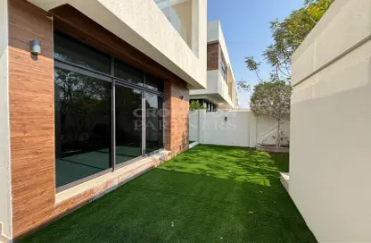 Villa - 5 Bedrooms - 6 Bathrooms for rent in West Yas - Yas Island - Abu Dhabi