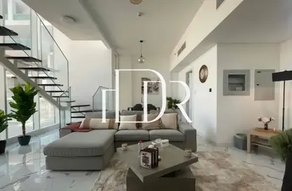 Apartment - 2 Bedrooms - 3 Bathrooms for sale in Oasis 2 - Oasis Residences - Masdar City - Abu Dhabi