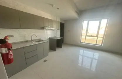 Apartment - Studio - 1 Bathroom for rent in Al Rashidiya Towers - Al Rashidiya - Ajman Downtown - Ajman